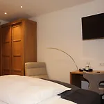 Hotel Hoell Am Main Ruesselsheim