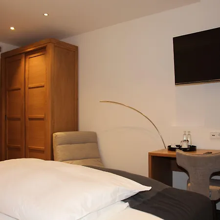 Hotel Hoell Am Main Rüsselsheim