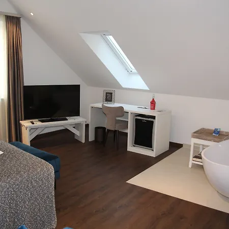 Hoell Am Main מלון רוסלסהיים