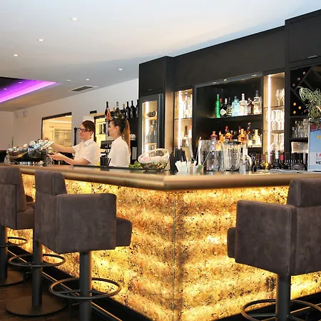 מלון Hoell Am Main