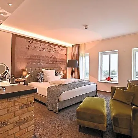 Höll Am Main Hotel 4*