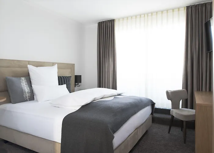 Hoell Am Main Hotel 4*